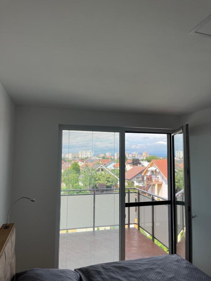 Apartment Sun Lakes Senec Extérieur photo