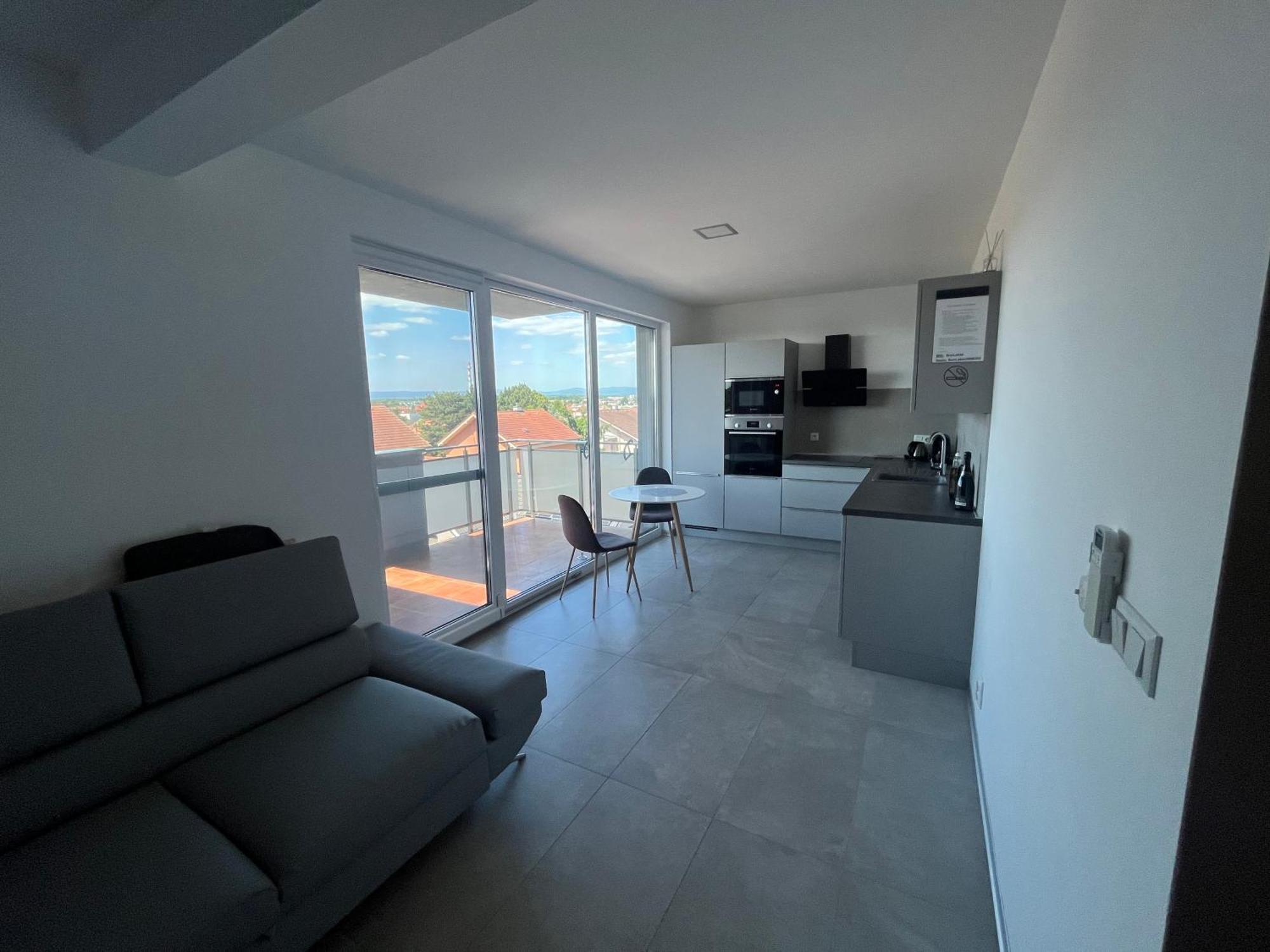 Apartment Sun Lakes Senec Extérieur photo